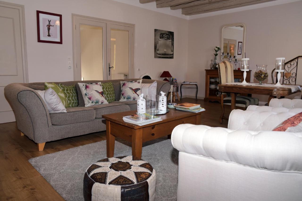 Les Bessonnes Bed and Breakfast Saint-Georges-Haute-Ville Exteriör bild